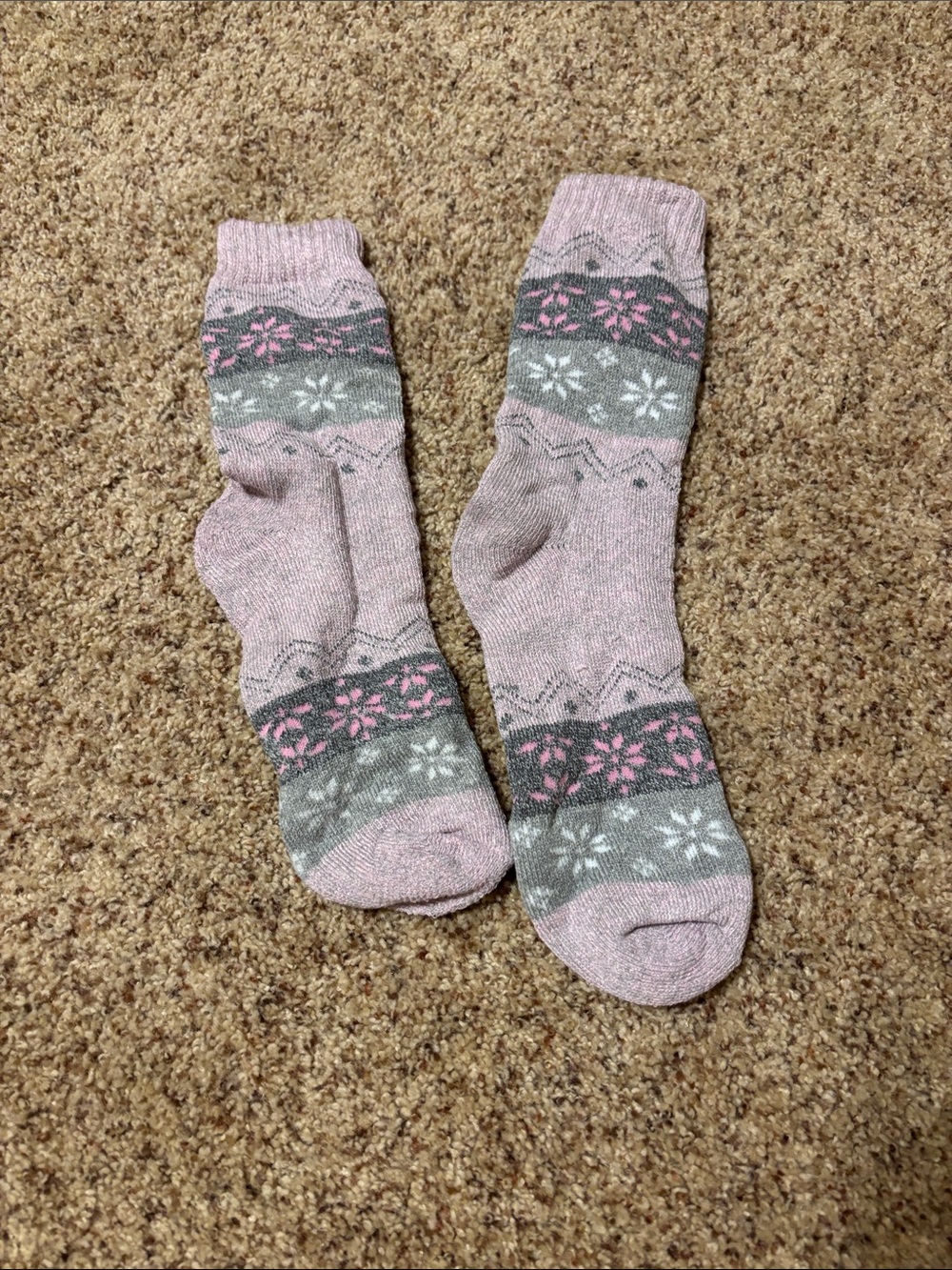 Cozy Pink & Gray Nordic Pattern Crew Socks - Men's